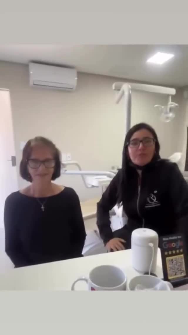 Depoimento em vídeo de paciente da Odontologia Oliveira